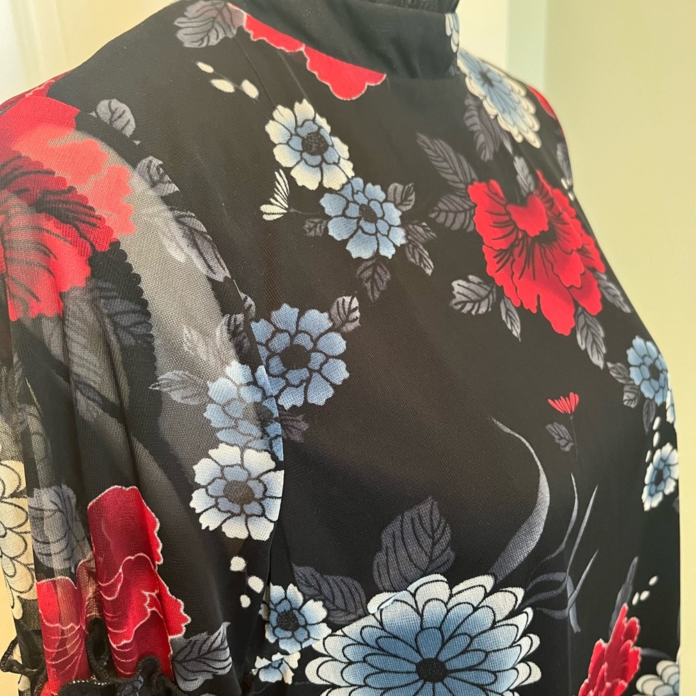 Floral & Flowy High-Neck Dress Sprit of Grace size M